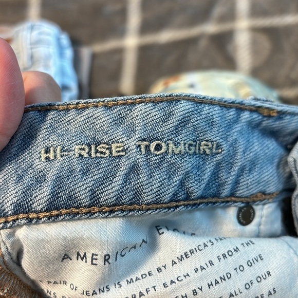 American Eagle Outfitters Hi Rise Tomgirl Distressed Jean - Picture 5 of 5